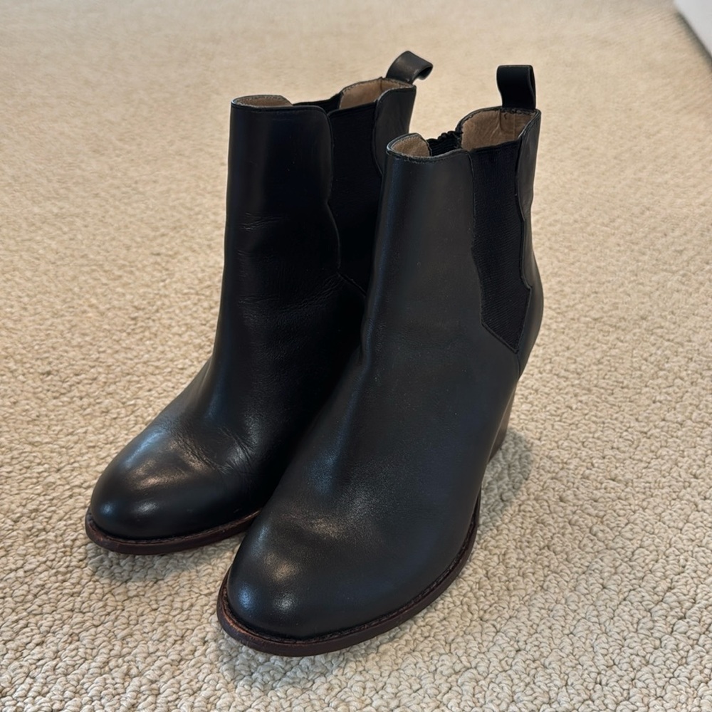 Splendid black ankle bootie